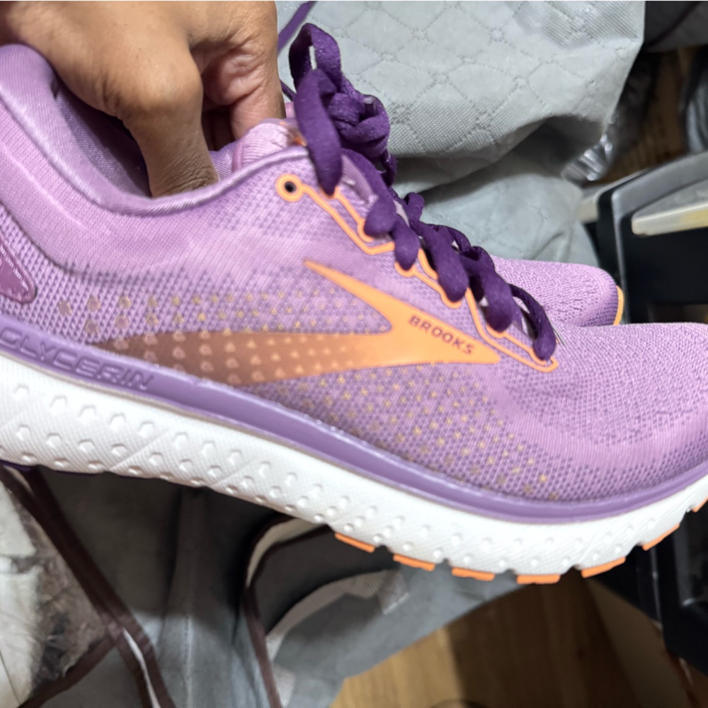 Brooks Women's Lavender and Peach Athletic Shoes